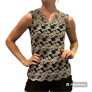 Jennie & Marlis Black Gold Floral Lace Tank Vneck Small